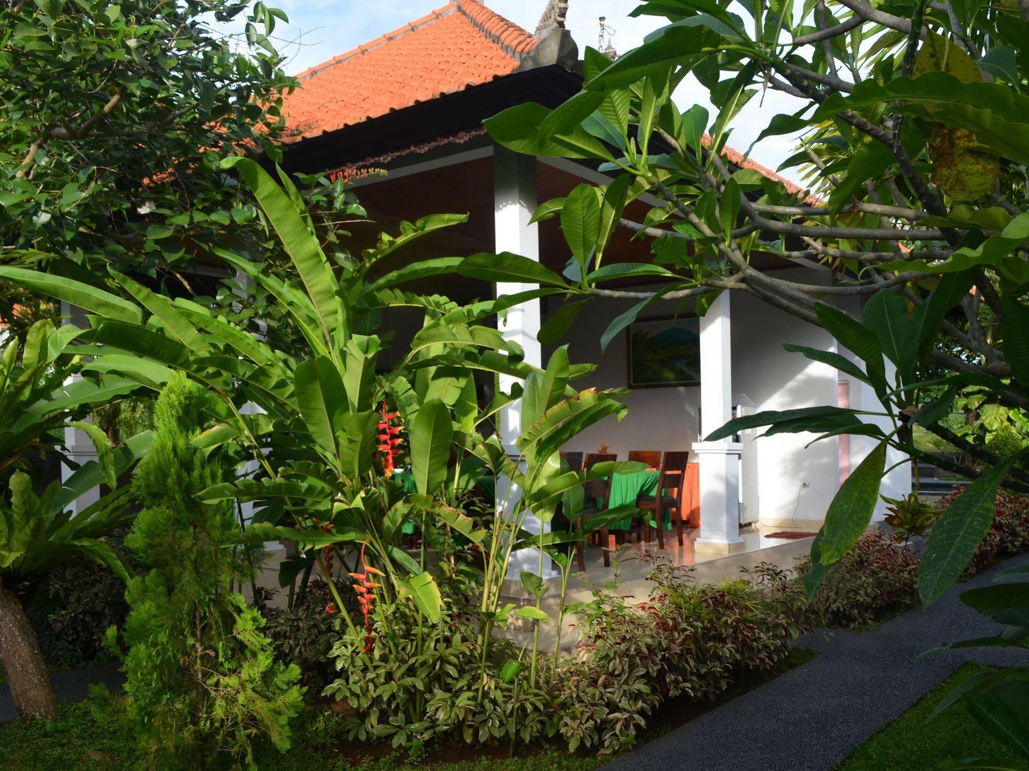 Wahyu Dewata Hotel Gianyar  Ngoại thất bức ảnh